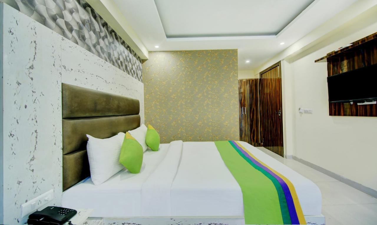 Treebo Trend Smart Signature Új-Delhi Kültér fotó
